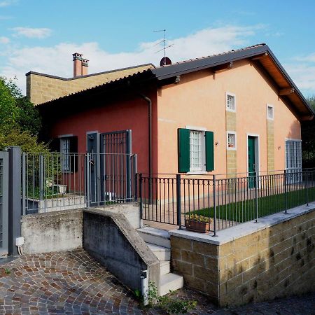 Casa Vacanze Stefy Пескантина Екстериор снимка