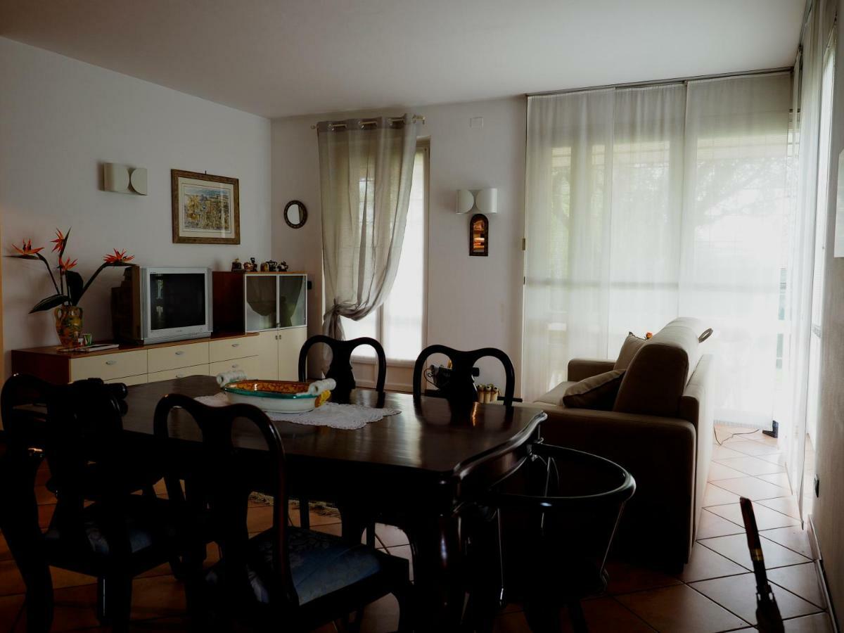Casa Vacanze Stefy Пескантина Екстериор снимка
