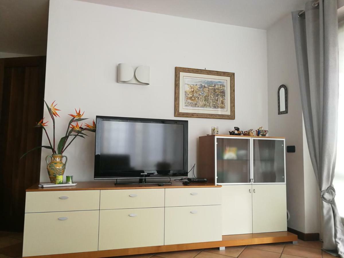 Casa Vacanze Stefy Пескантина Екстериор снимка
